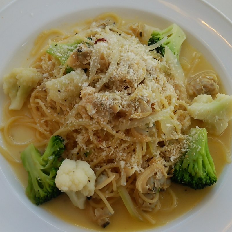 あさりとブロッコリーのパスタ(カフェ＆レストランハッチ)