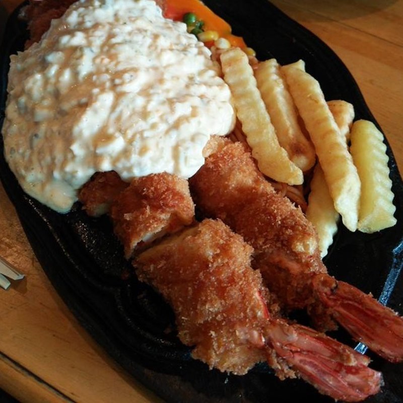 ジャンボエビフライ定食 (キッチン 欧味)