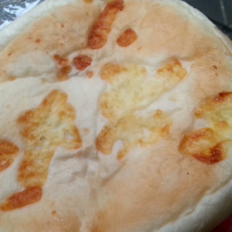 チーズパン(エスポワール衣笠店)