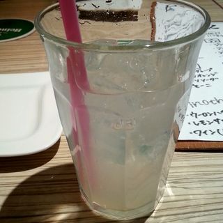 梨ジュース(0,19TOKYO SUNDUBU BAR （ゼロコンマイチキュートウキョウスンドゥブバル）)