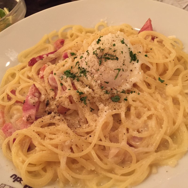 カルボナーラ(カフェ マディ 青山店)