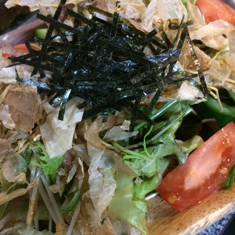 ばんざいサラダ(鉄板居酒屋　ばんざい )