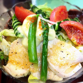 サラダうどん(三国一 西口店)