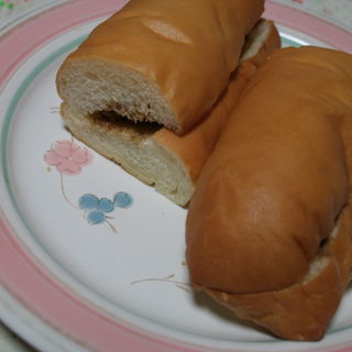 コロッケパン　（コッペパン）(元祖コロッケ チョウシ屋)