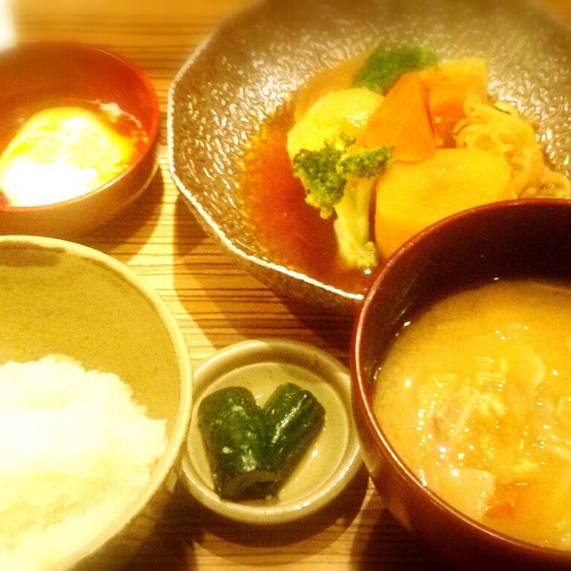 肉じゃが膳(こく旨肉そば 日の陣)