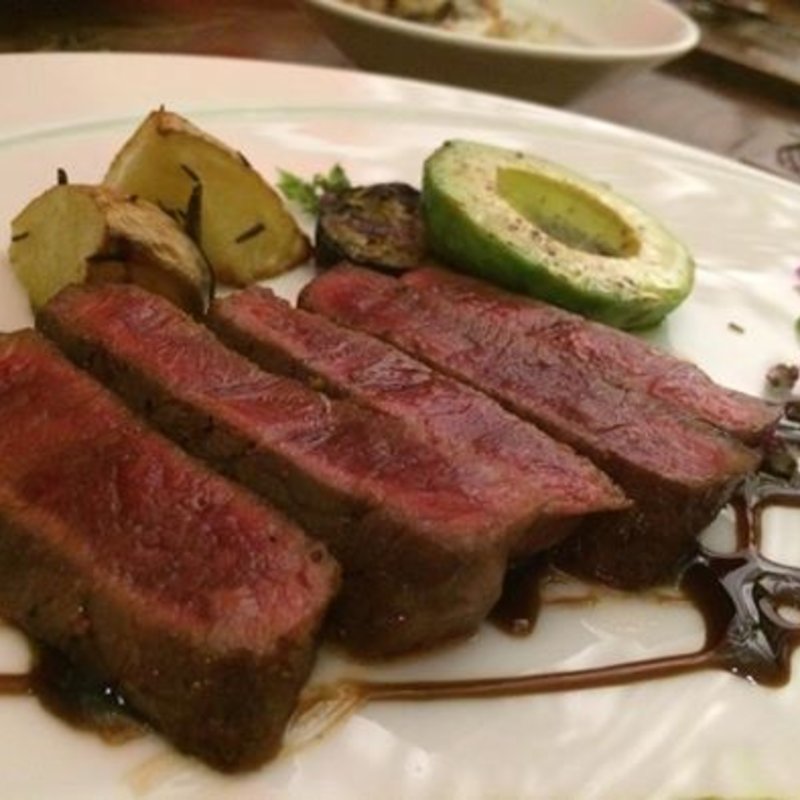 能登牛のロースト(ビストロ マルゼン)