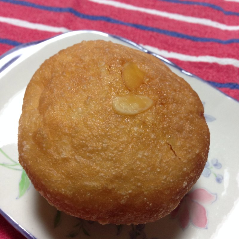 クリームパン(プラ・ビダ （i Pura Vida !）)