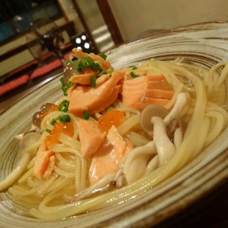 鮭といくらのキノコパスタ(すず)