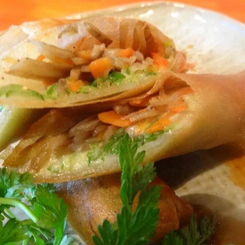 きんぴらごぼうのチーズ揚げ春巻き(すず)