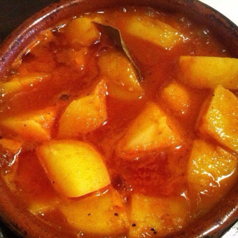 ポテトのリオハ風(エル ペスカドール)