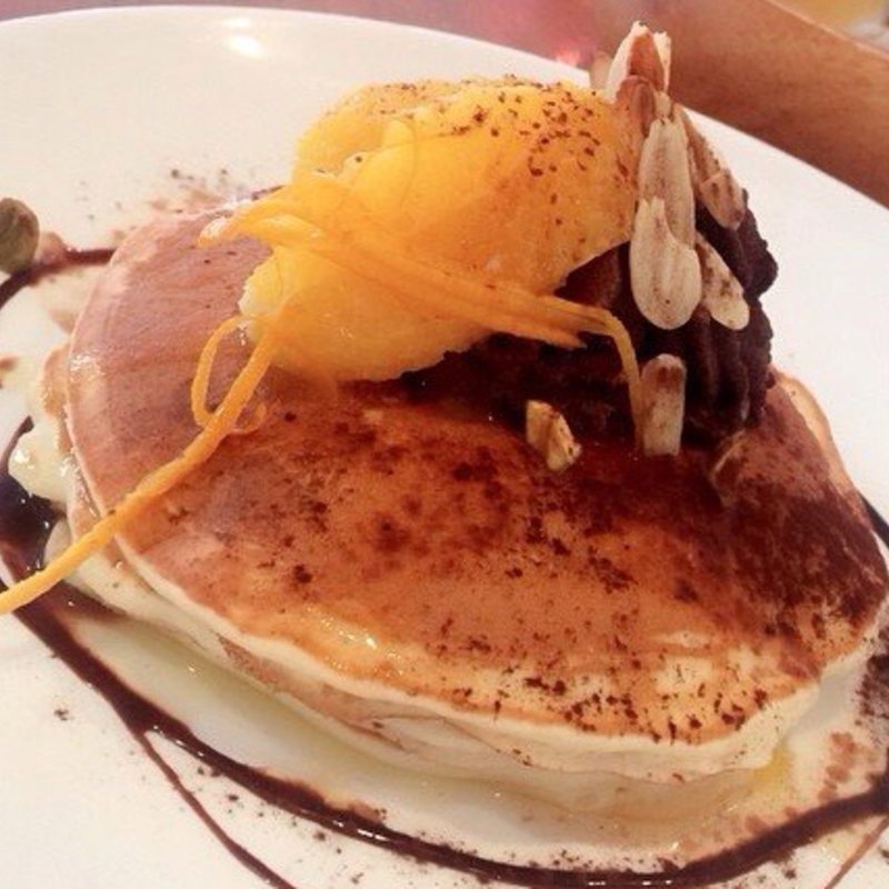 オレンジショコラパンケーキ(花きゃべつ)