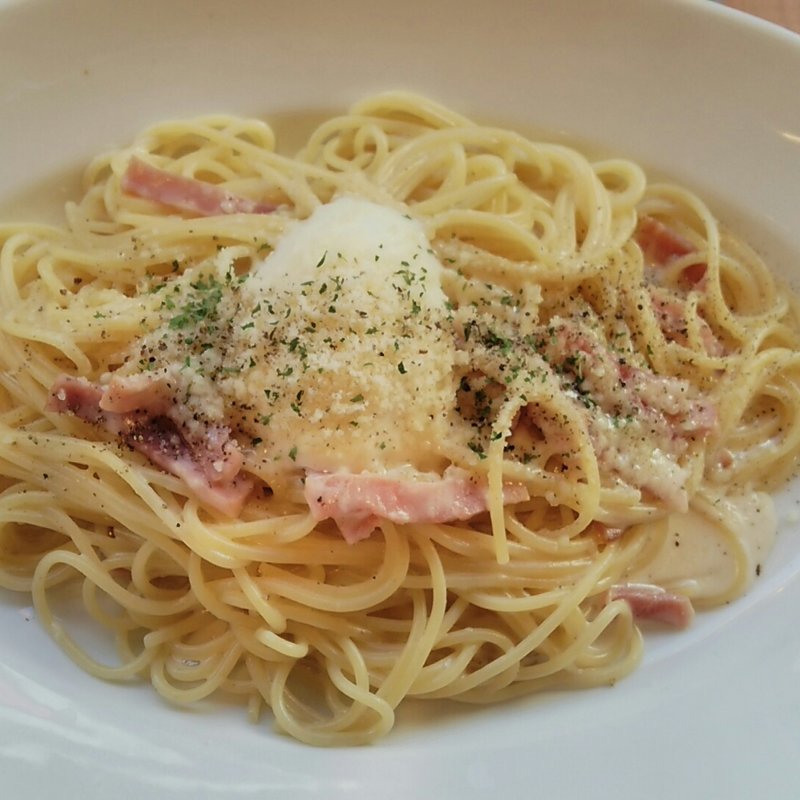 半熟卵とベーコンのカルボナーラ(トマティーナ 秋葉原店 )