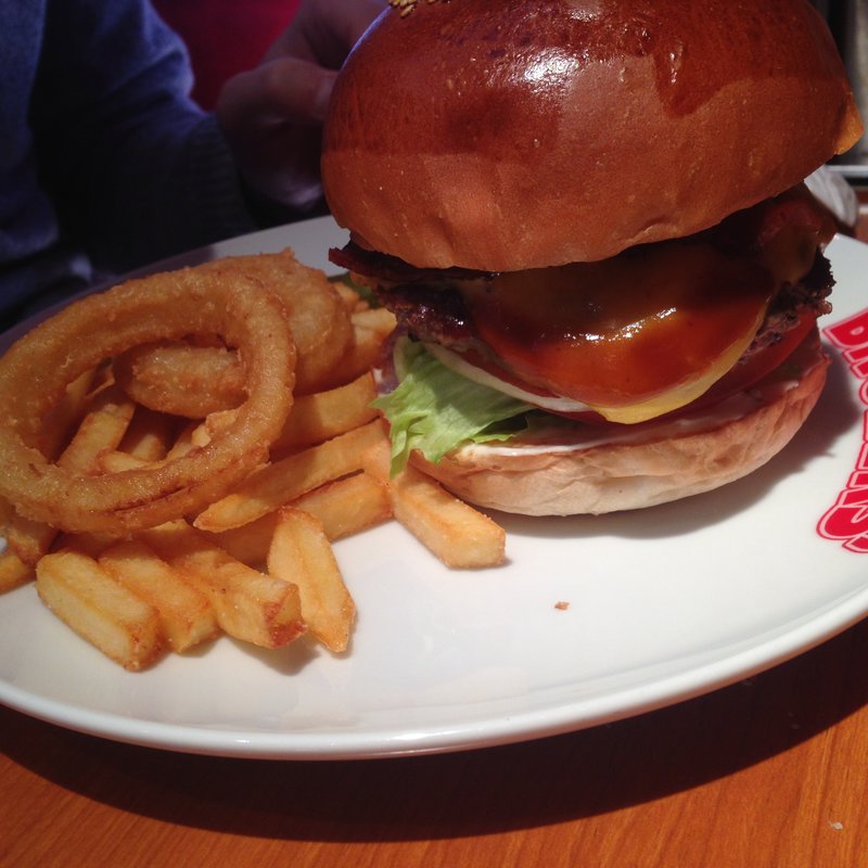 ベーコンチーズバーガー(ブラザーズ 新富町店)