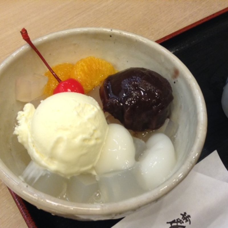 クリーム白玉あんみつ(ちもと　サン広場店)