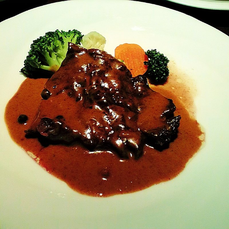 ビーフメダイヨン青粒胡椒(サーレペペ （Sale Pepe）)