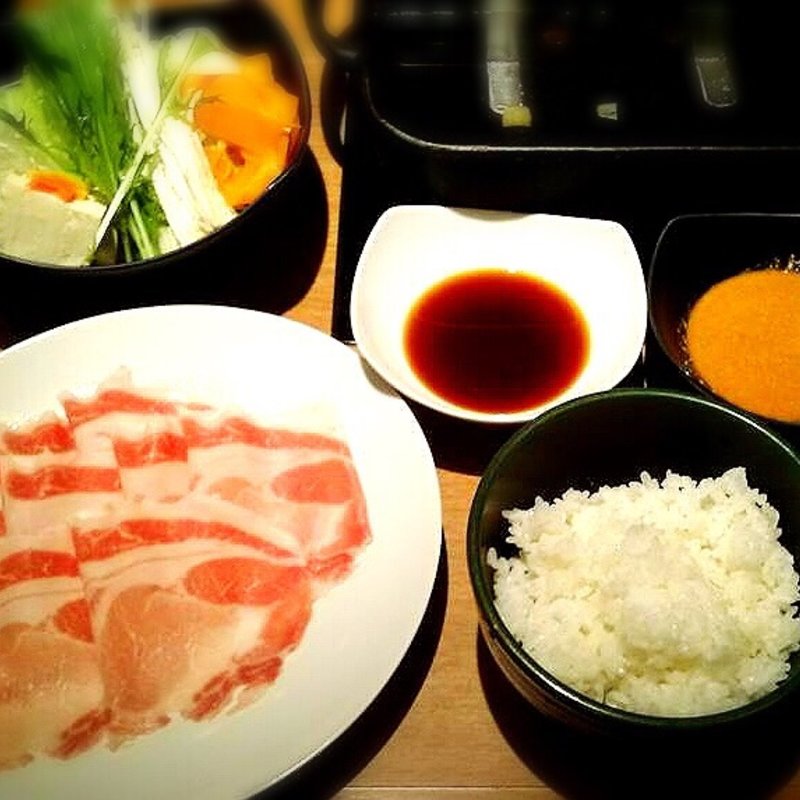 国産豚しゃぶしゃぶ   ランチセット(四季七草 六本木一丁目店)