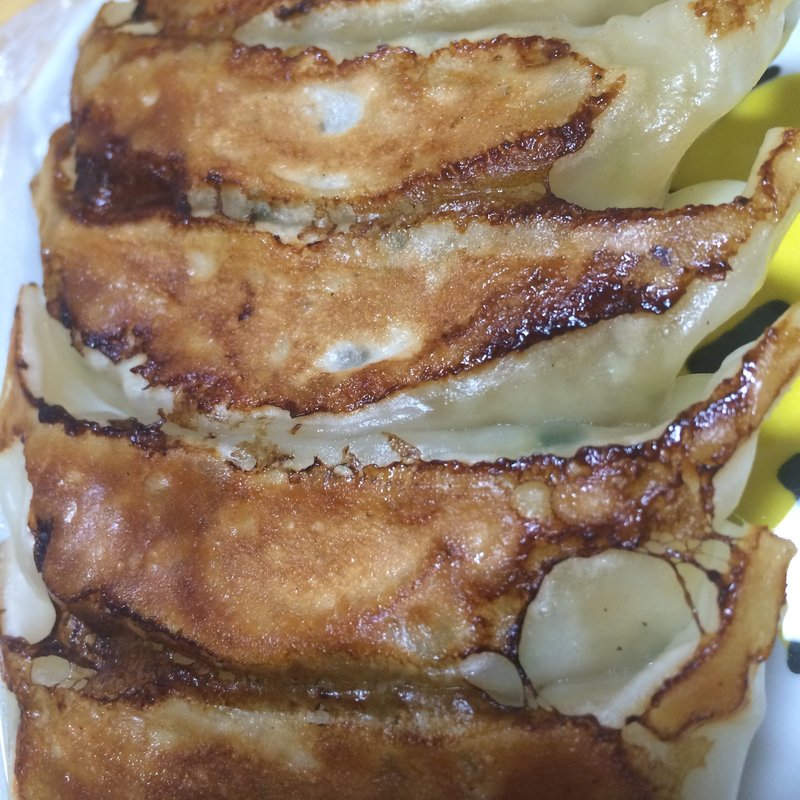 餃子10個入り(551蓬莱 JR新大阪駅店 （ゴーゴーイチホウライ）)