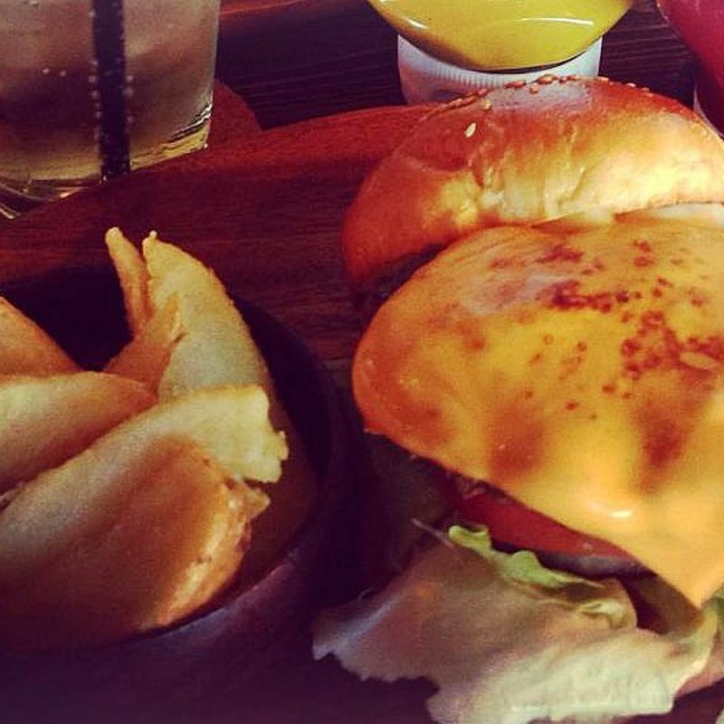 チェダーチーズバーガー(free Land)