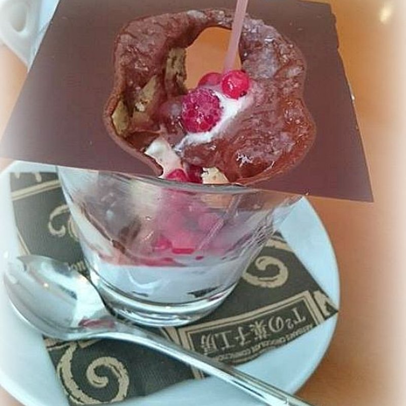 栗のT2パフェ(T2の菓子工房 ハーバー店 （ティーツー）)