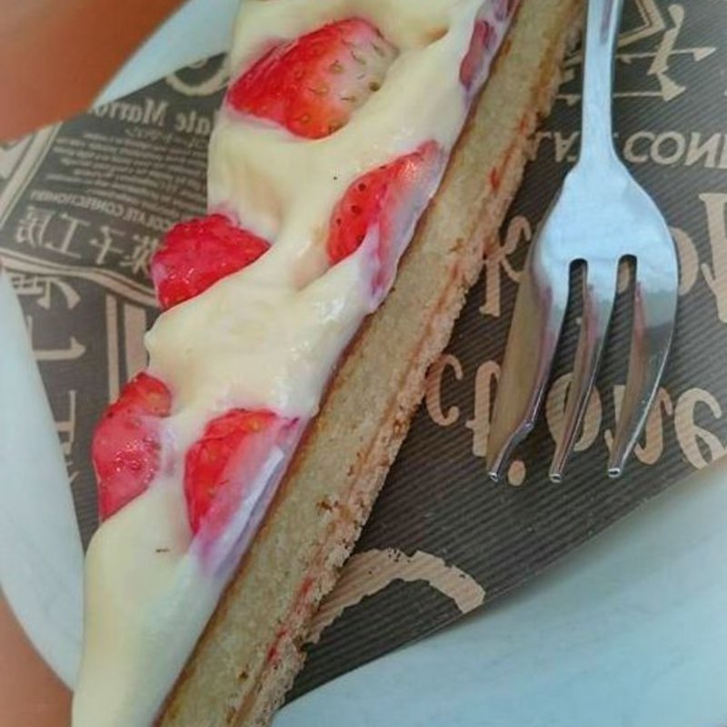 いちごのタルト(T2の菓子工房 ハーバー店 （ティーツー）)