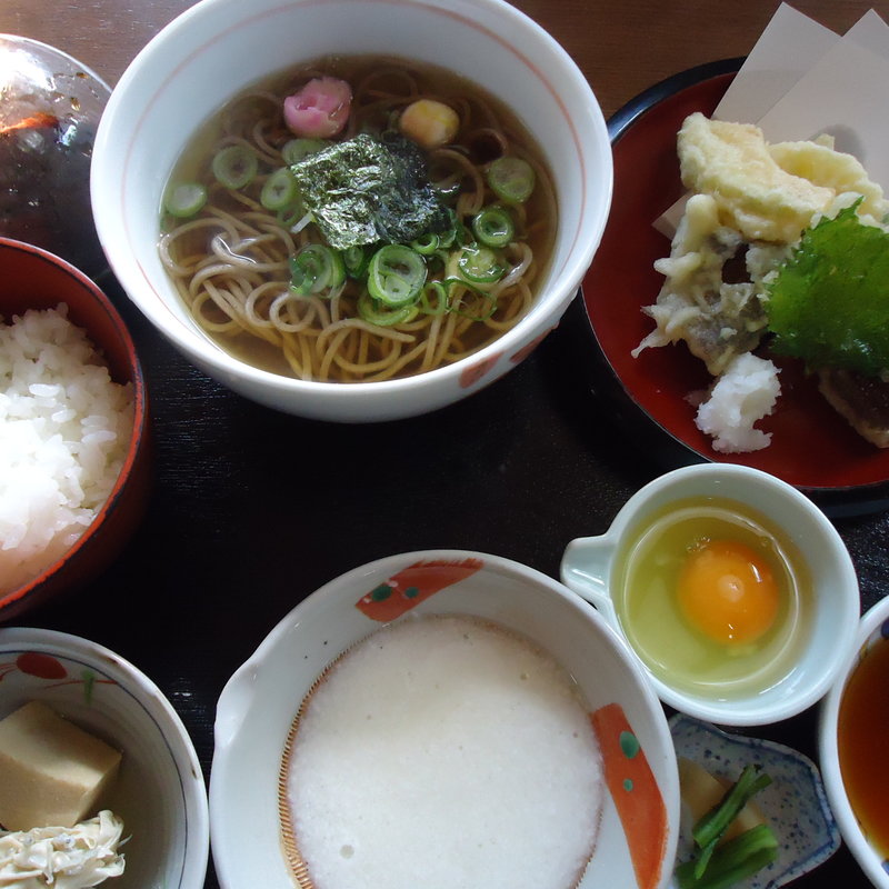 天ぷらそば定食(くずし御膳山吹)