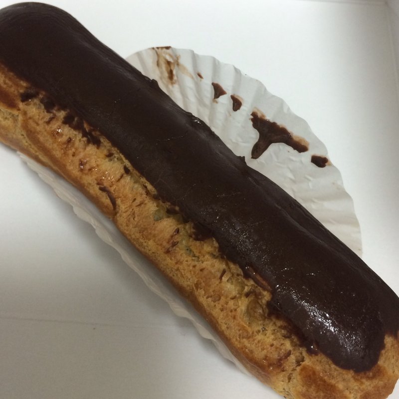 エクレール・ショコラ(エシレ・メゾン デュ ブール （ECHIRE MAISON DU BEURRE）)