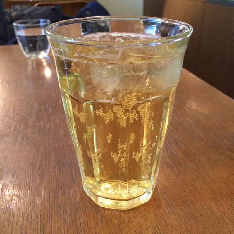 オーガニックアップルソーダ(Pure Deli & Store)