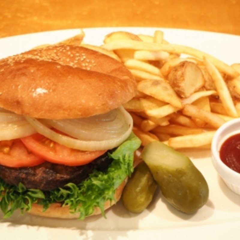 tcc プレミアムバーガー(tcc 炉窯炭火焼Steak)