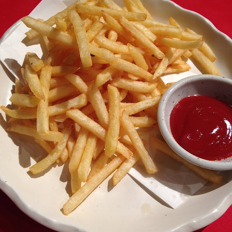 ポテトフライ(神戸海鮮居酒屋 三ノ宮高架下市場)