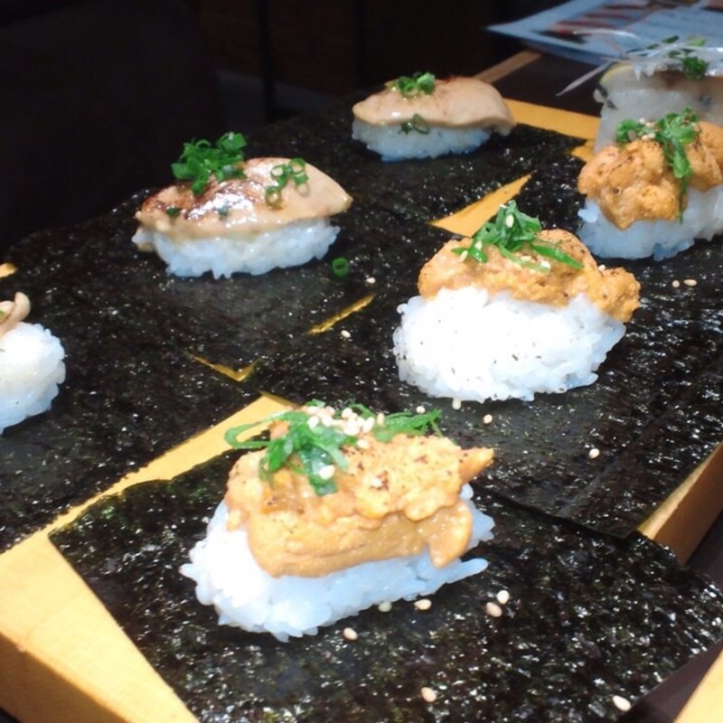 うに(板前寿司 六本木店 )