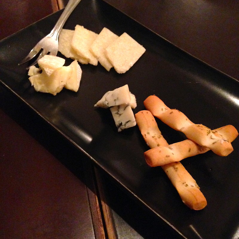 チーズの盛り合わせ(ビストロ酒場staub （ストウブ）)