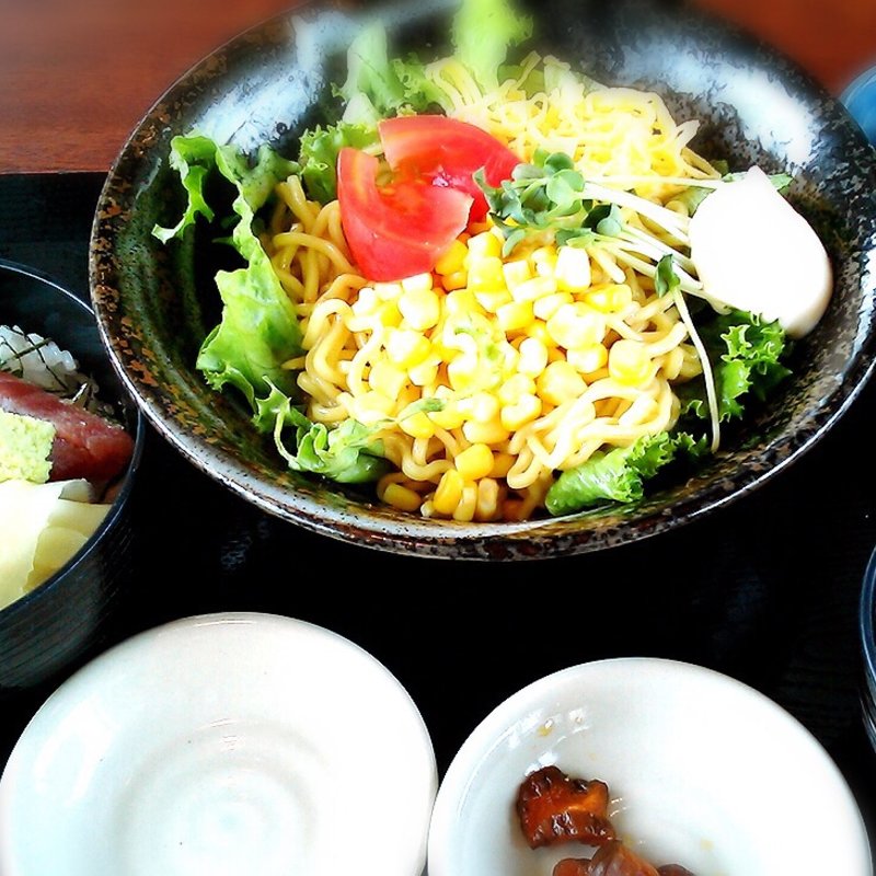 ラーメンサラダと小丼（ランチ）(北海道 中野坂上駅前店 )