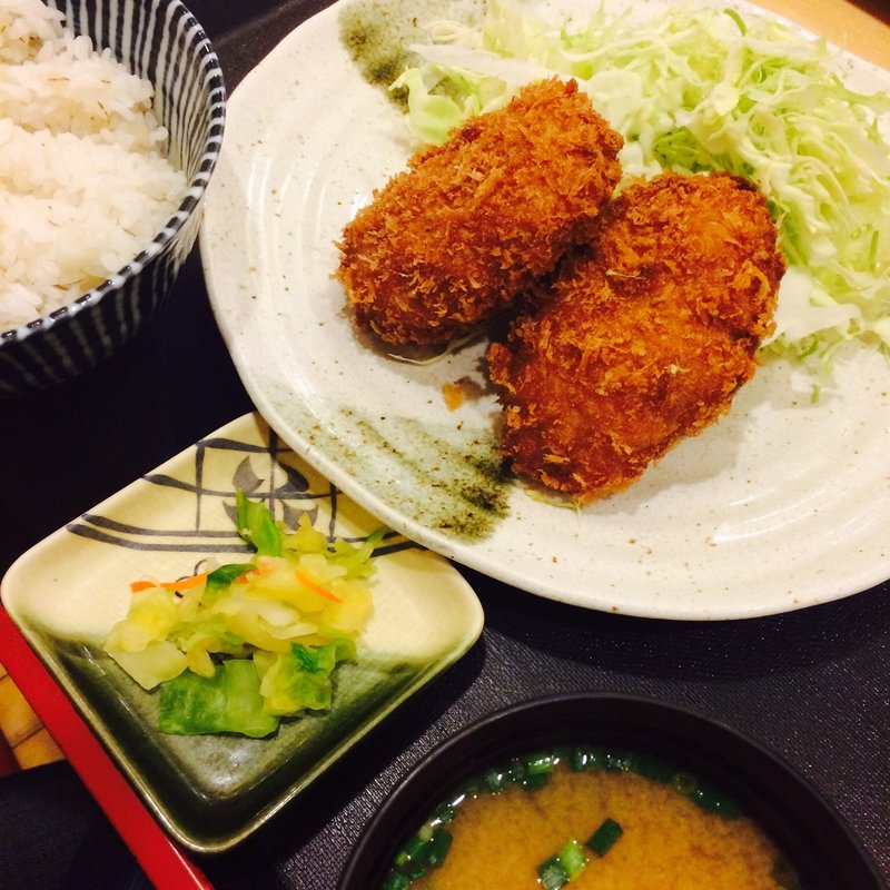 黒豚メンチ定食(とんかつ大和楽)