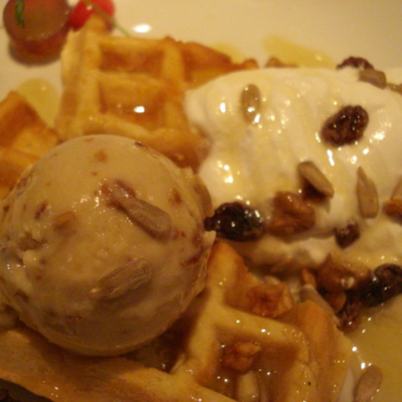 ビーガン・ワッフル(アインソフ　ジャーニー （AINSOPH.JOURNEY）)