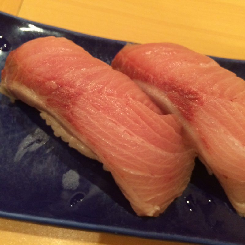天然ぶり(寿し常 エソラ池袋店 )