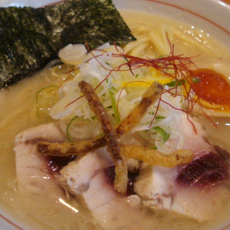 濃厚魚介そば新味(麺と心 7 )