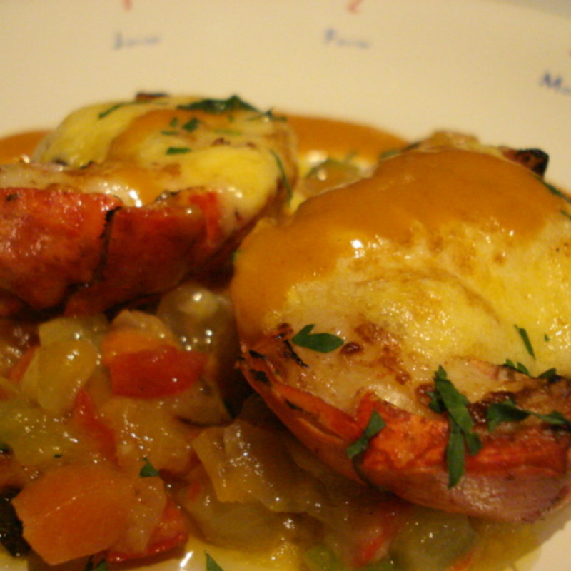 最高級『オマール海老の軽いグラタン　アメリケーヌソース』(カフェ・ドゥ・シャンパーニュ)