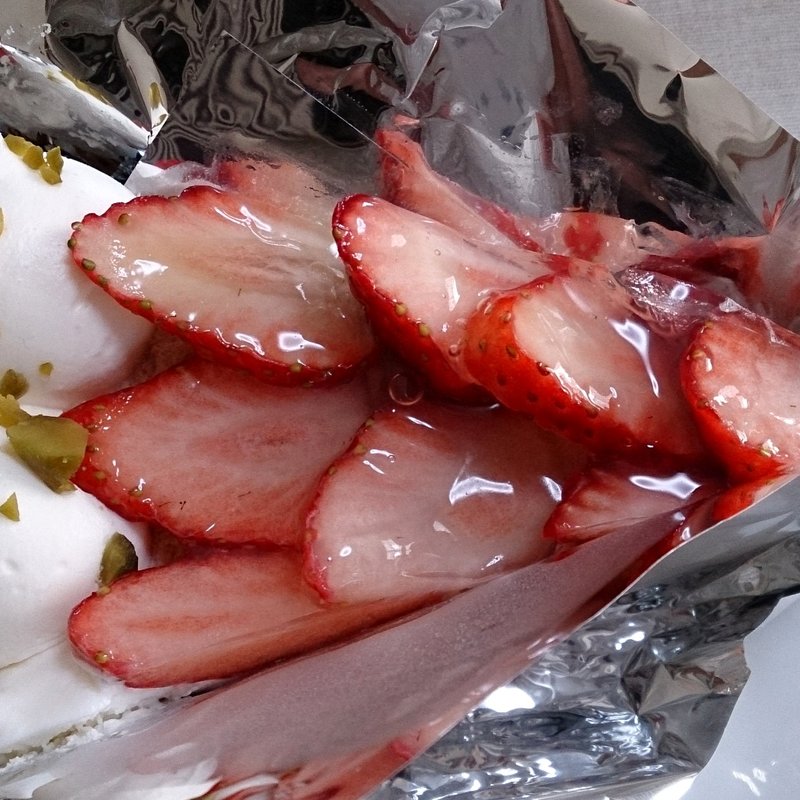 いちごブリュレタルト(コクテル堂橋本店)