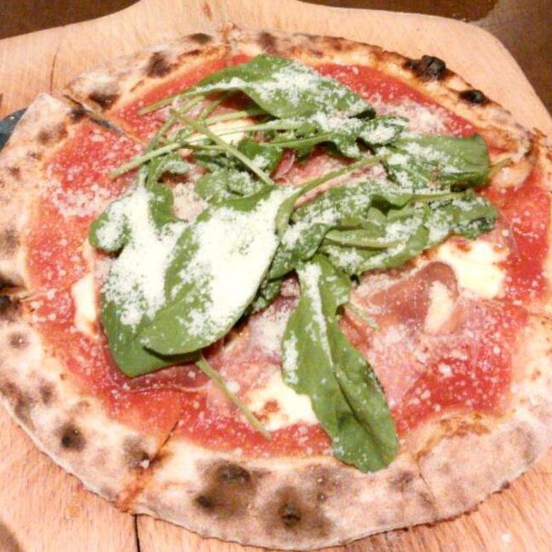 プロシュート・エ・ルッコラ(オステリア オロビアンコ （Orobianco）)