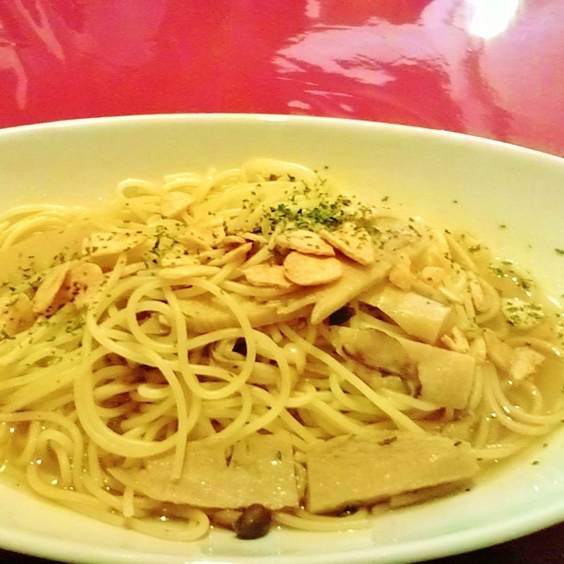 筍と茸の塩味パスタ(かえるの王子様 東陽町店)