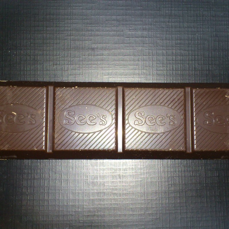 チョコレートバー　（ダーク）