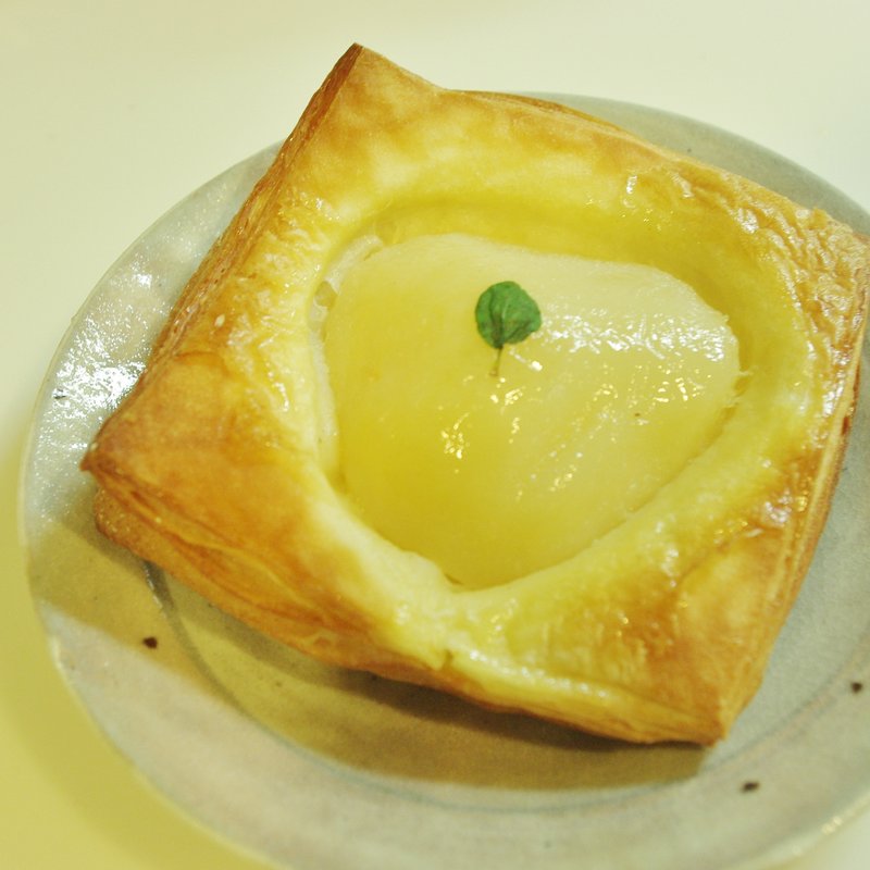 洋梨のデニッシュ(タンネ　浜町本店)