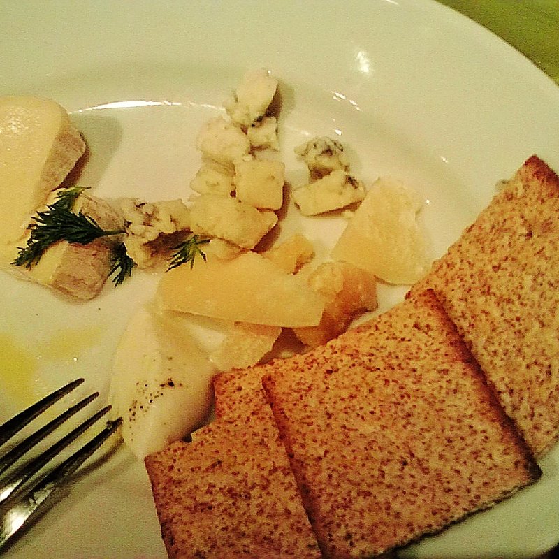 おすすめチーズの盛り合わせ(大衆ビストロ バカ （VACA【旧店名】ヴァンピーロ）)