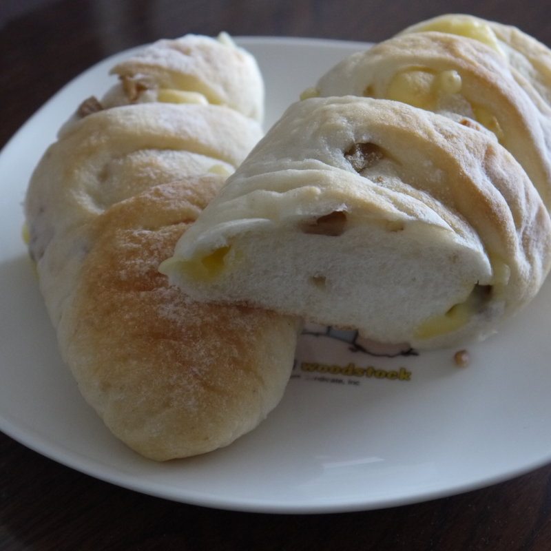 クルミ＆チーズ(手づくりパン リール)