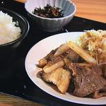 豚生姜焼定食(博多もつ鍋やまや 京阪京橋店)