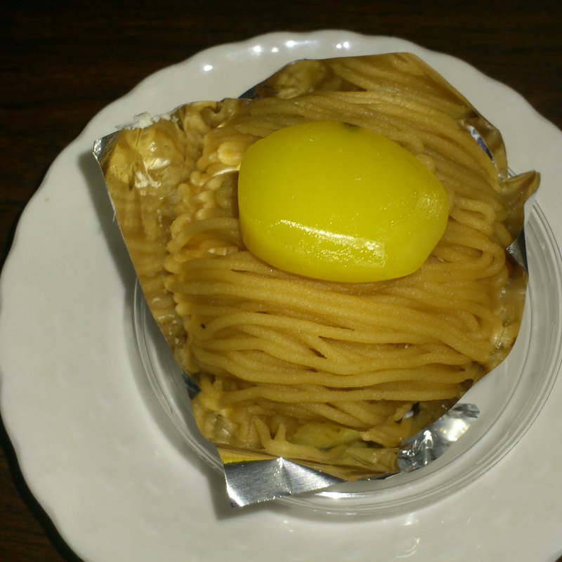 モンブラン(近江屋洋菓子店 神田店 （オウミヤヨウガシテン）)