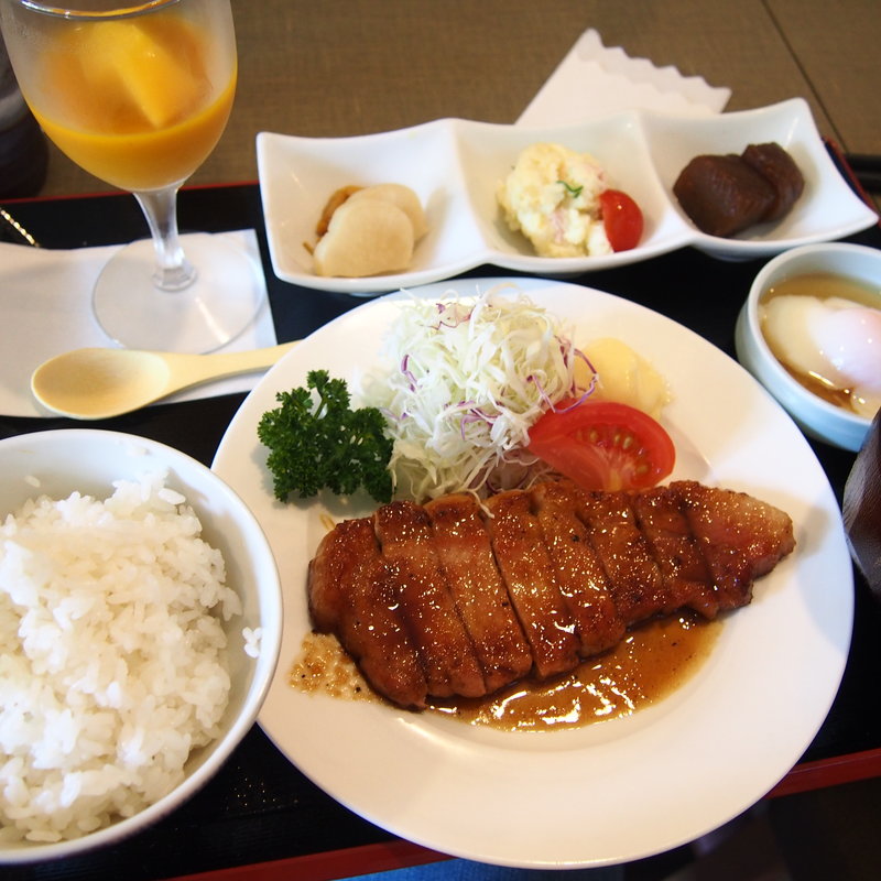 豚ロース生姜定食(ミトラタカセ)