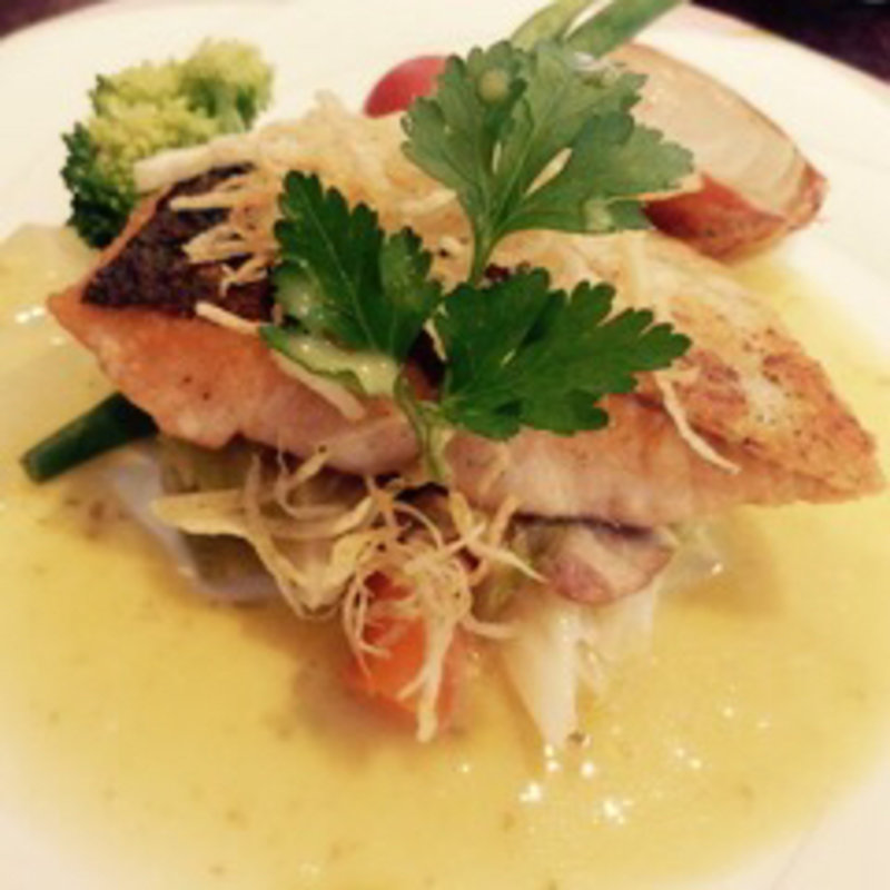 秋アジのロースト(ビストロ ヴァンダンジュ)