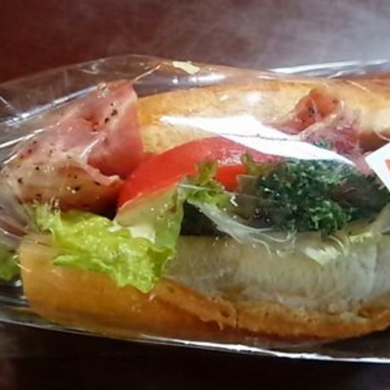 BLTサンド(ベーカリーカフェ レンガ )