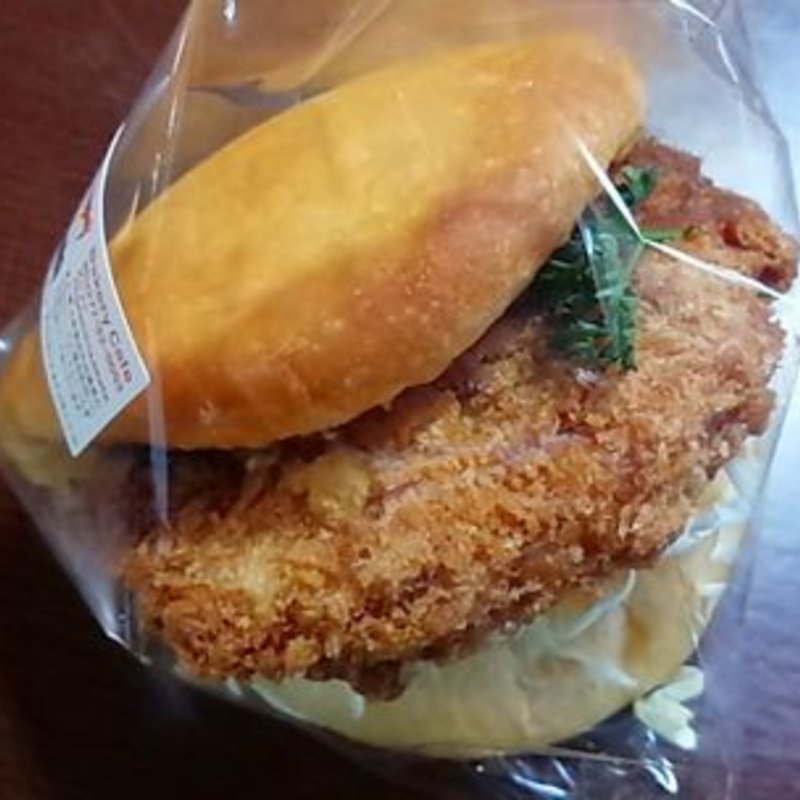 手造りコロッケバーガー(ベーカリーカフェ レンガ )